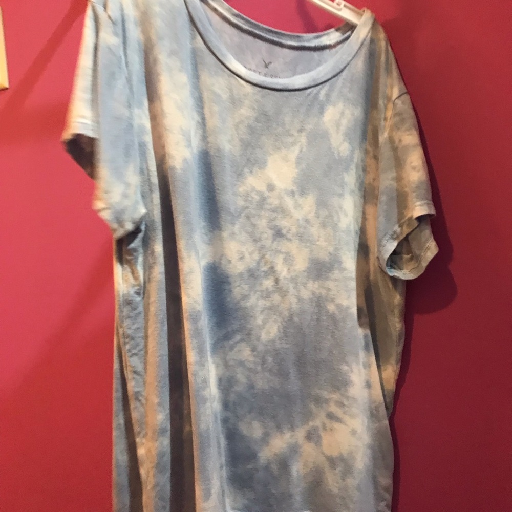 Blue and white American Eagle shirt